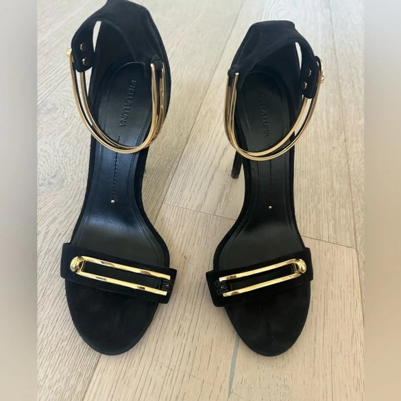 Stunning Stella Luna suede black heals with gold hardware size 7 - Picture 3 of 7